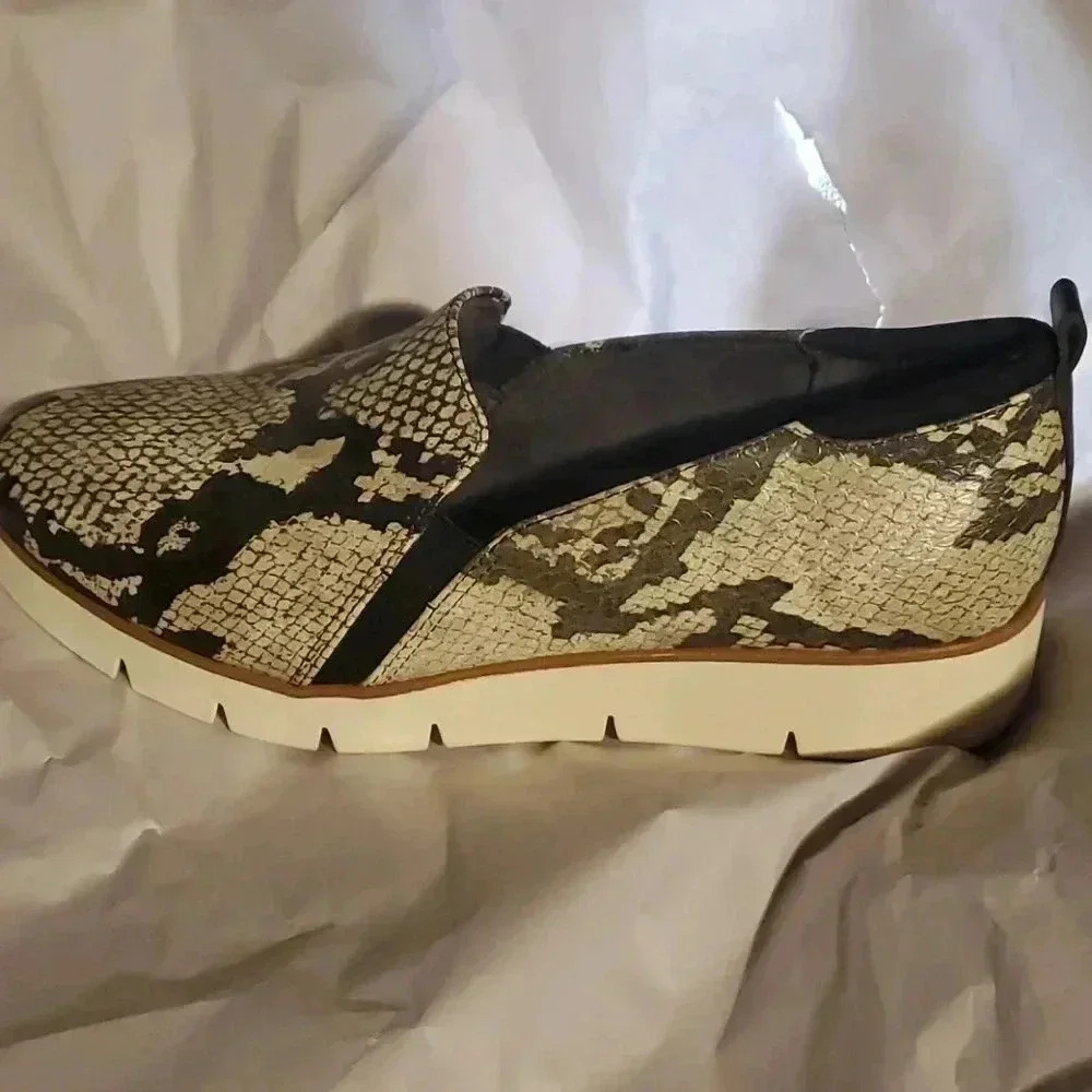 DR. SCHOLL'S BE ENERGIZED SNAKE SKIN
